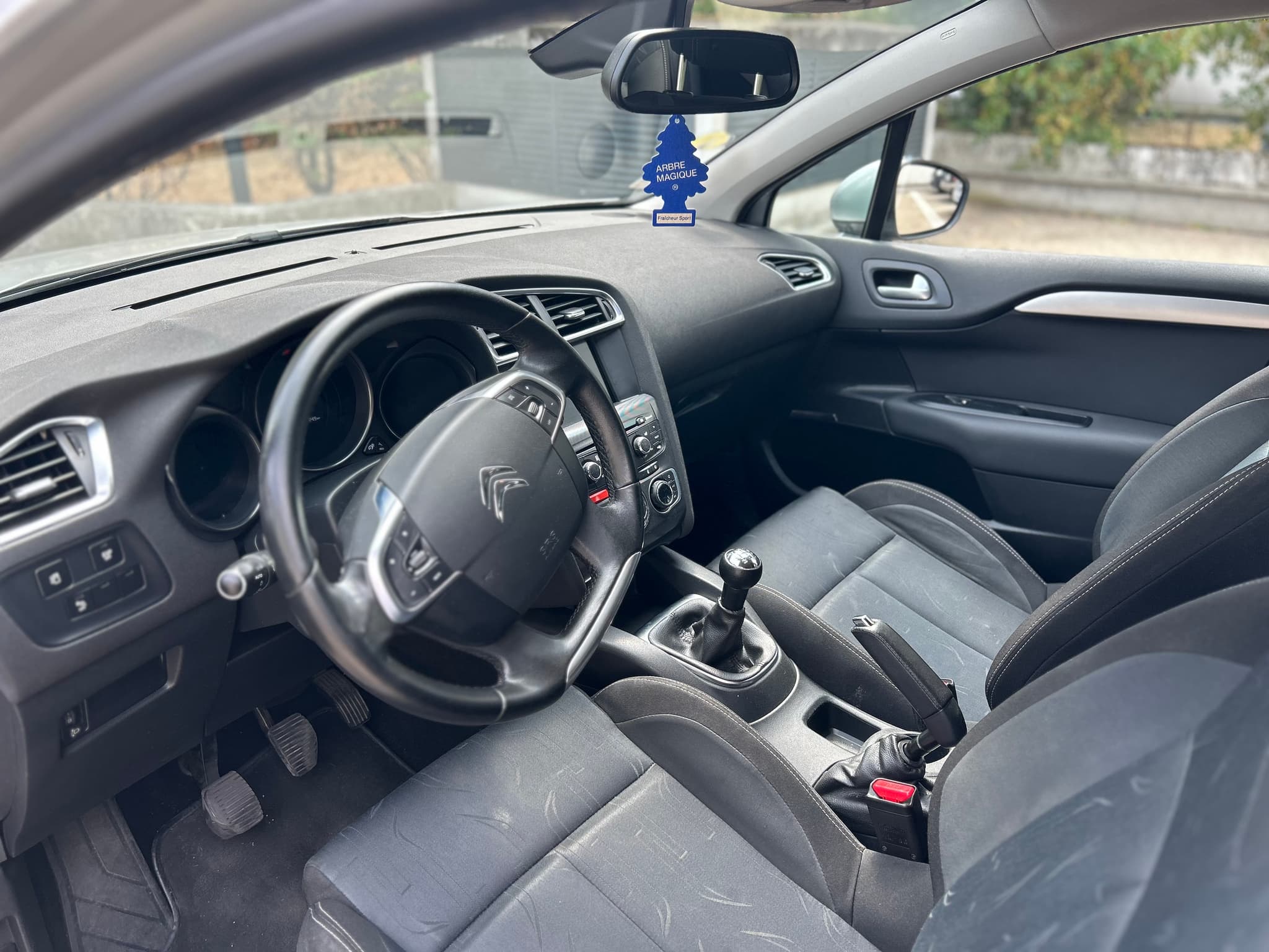 CITROËN C4 II 1.6 HDi 92 — Distribution + Embrayage NEUFS — TTE Auto — photo 3 sur 6